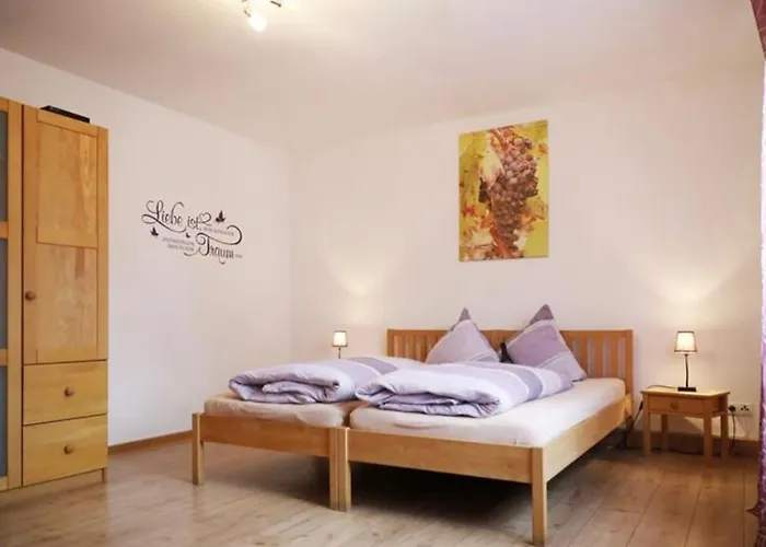 Gaestezimmer Weingut Roesch